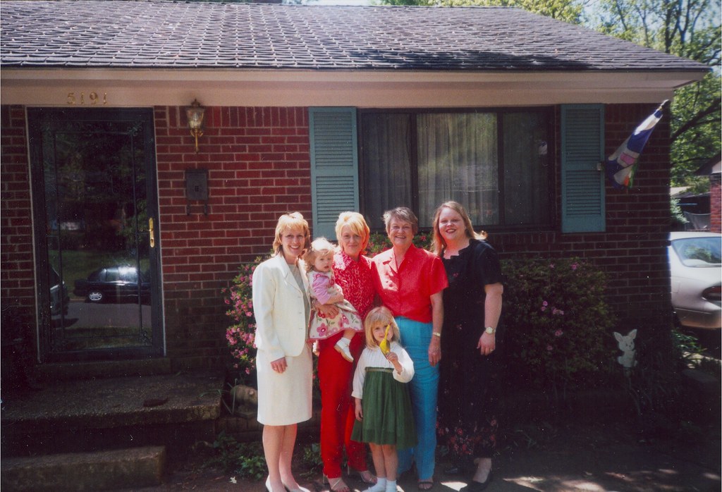 Kim, Gina, Patsy, Jill, Madison and Paige, Easter 2001 | Flickr