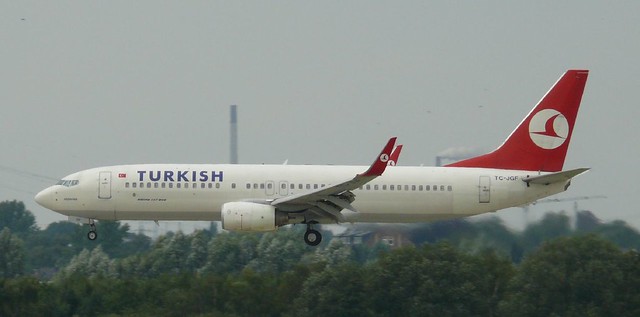Turkish Airlines Boeing 737-8F2 TC-JGF l