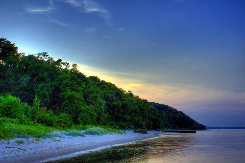 sunset beach wisconsin sand shoreline bluesky lakemichigan milwaukee bluffs atwaterbeach