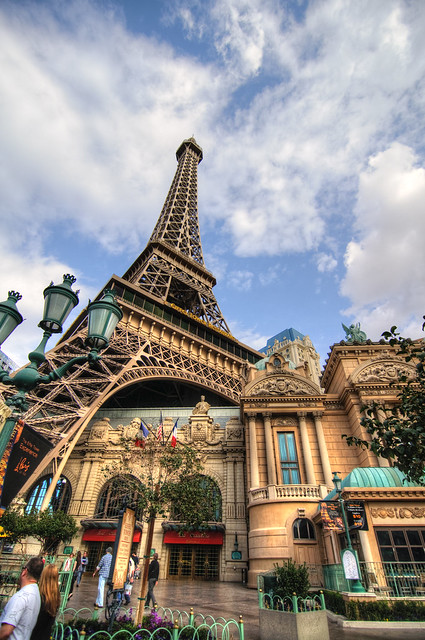 The Eiffel Tower in Las Vegas (1Ex HDR), It is time for a n…