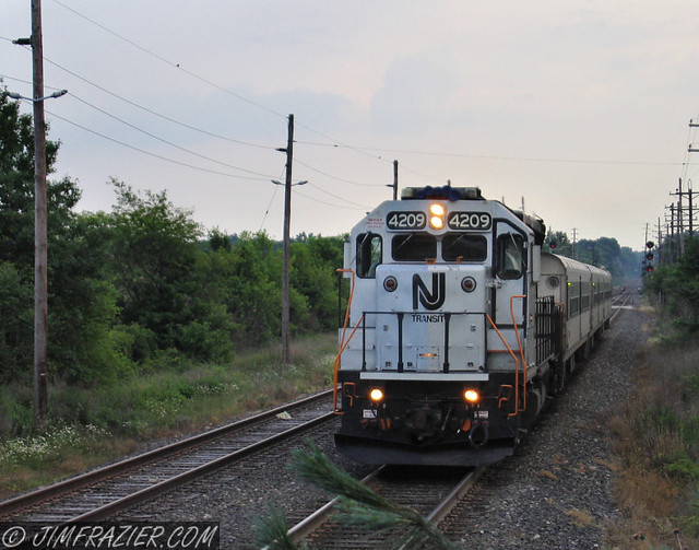 New Jersey Transit 4209