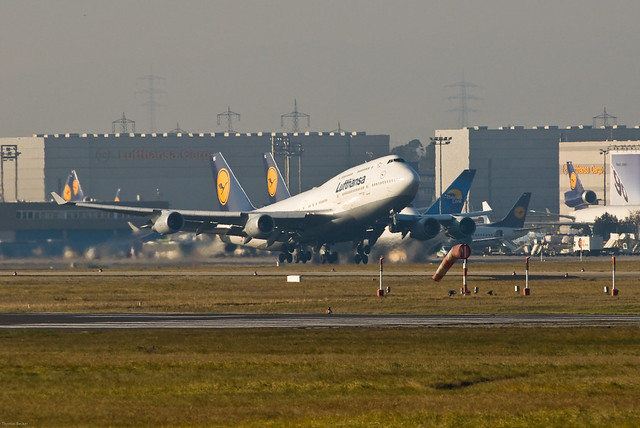 Lufthansa Boeing 747-430 D-ABVR Köln (25846)