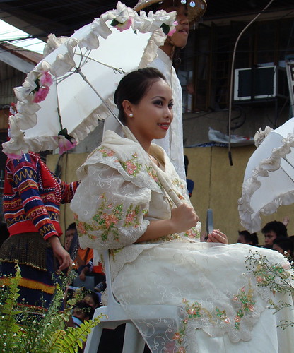 filipiñana costume (Kimona) | during spanish times, filipina… | Flickr