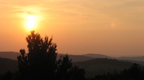 sunset cloud sun mist mountain sol virginia haze dusk hill blueridgeparkway blueridge rockyknob theparadigmshifter