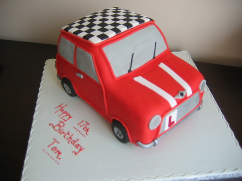 Mini cake | by Christine Morgan & Su Savage