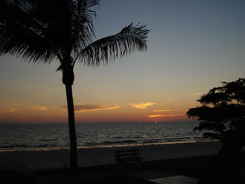 Sunset by aka Kath, geotagged blog dadsbirthday fortmyersbeach geo:lat=26433688 geo:lon=81918526