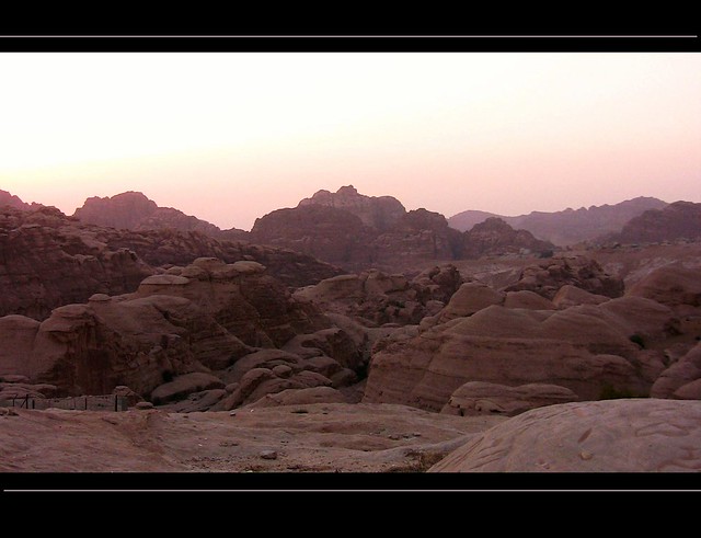 JORDANIEN - PETRA , in der Nähe am Abend  - 651