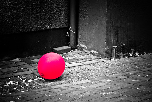 street pink red color wall contrast digital buildings cutout germany geotagged nikon europe loneliness tl balloon getty lonely d200 nikkor dslr vignette gettyimages selective herten northrhinewestphalia july20 supershot 10faves 18200mmf3556 utatafeature manganite nikonstunninggallery challengeyou challengeyouwinner diamondclassphotographer flickrdiamond date:year=2007 july202007 geo:lat=51593059 geo:lon=7139128 date:month=july