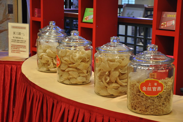 Singapore : Bird Nests at Yue Hwa Chinese Products