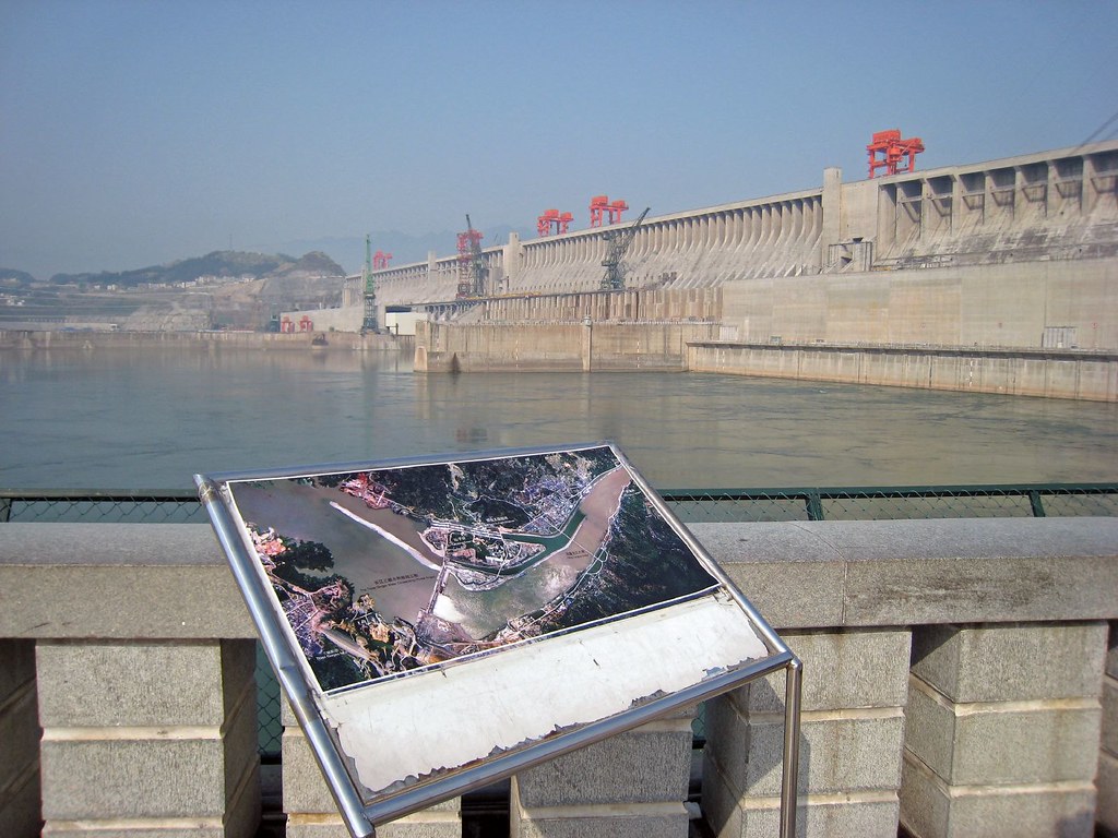 Photo and Three Gorges Dam | origfilename:IMG_0848-pp | Flickr