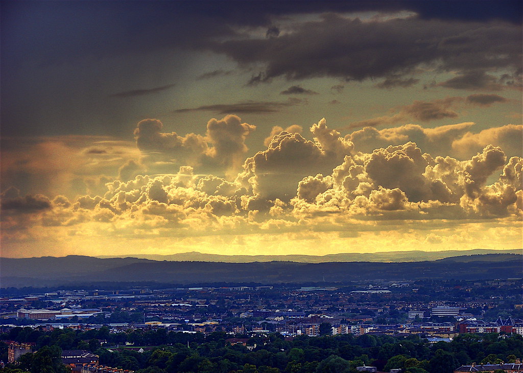 Clouds over Edinburgh by elementalPaul