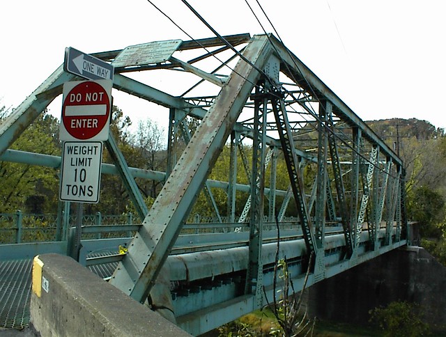 Old Glendon Bridge over Lehigh Canal