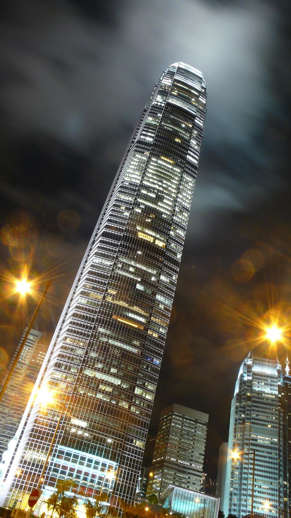 Hong Kong - 2IFC at night by cnmark