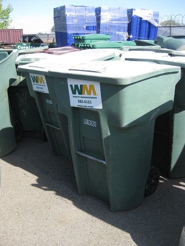 Wm Containers Waste Management | 96 gallon old-style Toter EVR's. There we… | Flickr