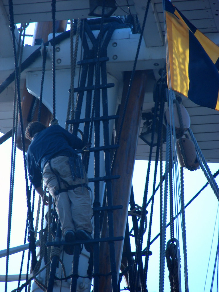 Guy Rigging yay rigging guys! | danielle_blue | Flickr