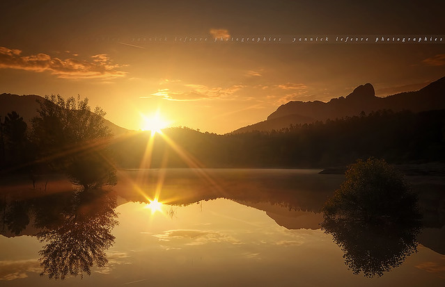 [Explore] Sunrise to a Lake, Agay ~ Var // France ~