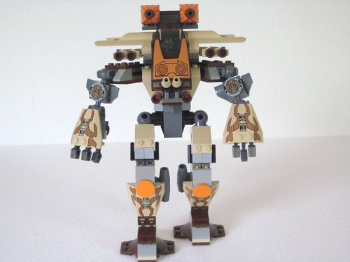 Alien Fighting Mech | by Built4Play