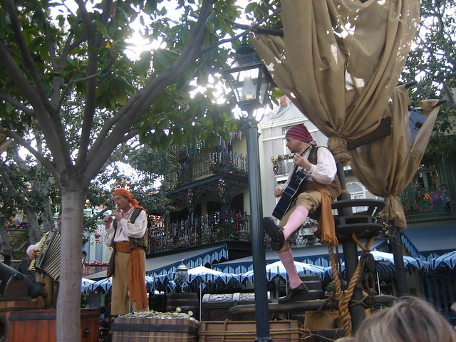 Pirates Singing