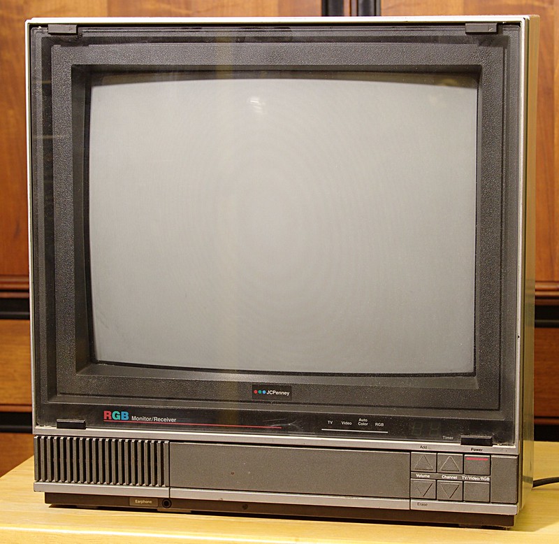 Old Television | This was a gift of some sort when I was 13 … | Flickr