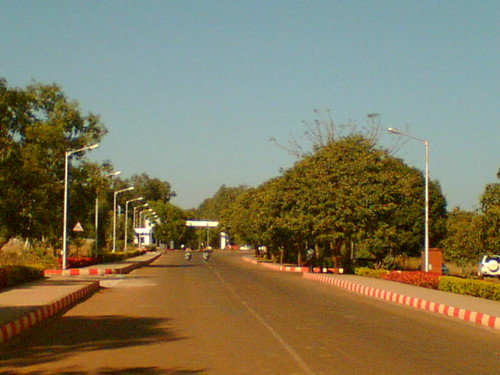 clean roads lead to VTU buildings | by thejaskr