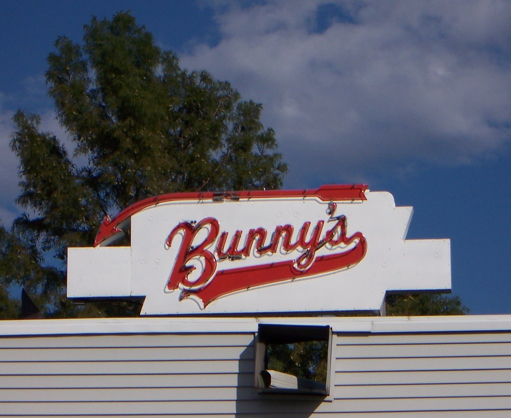 Urbana, IL Bunny's Tavern sign
