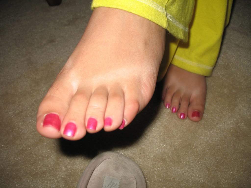 Teenie Feet