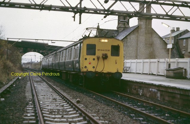506 unit M59405M at Hadfield Station 3rd December 1984