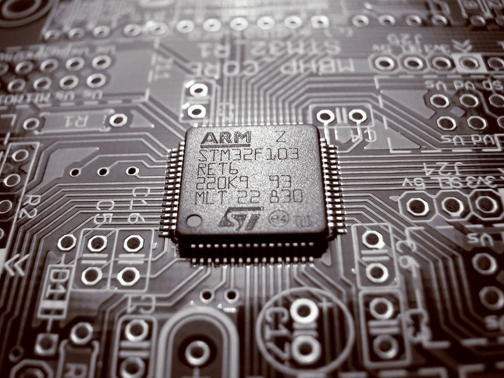 X86 support. Arm процессоры. Однокристальный компьютер. Arm чип. 32-Битных процессоров Arm.