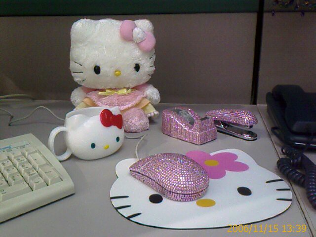 Office Decoration I Love Hello Kitty I Have Also Got Desk Flickr
