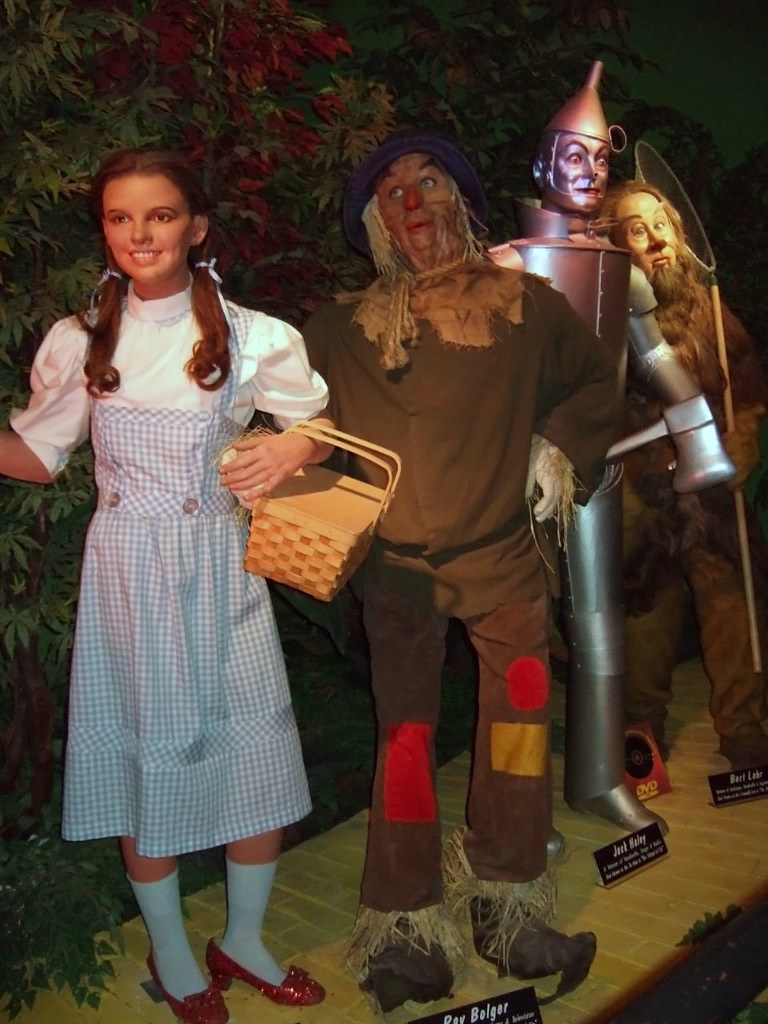 Wizard Of Oz Judy Garland Ray Bolger Jack Haley Bert Lahr  11x14 Photo 