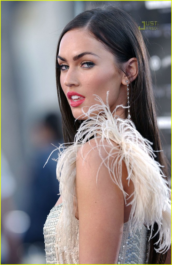 Insanely gorgeous Megan Fox at Premiere of Transformers | Flickr