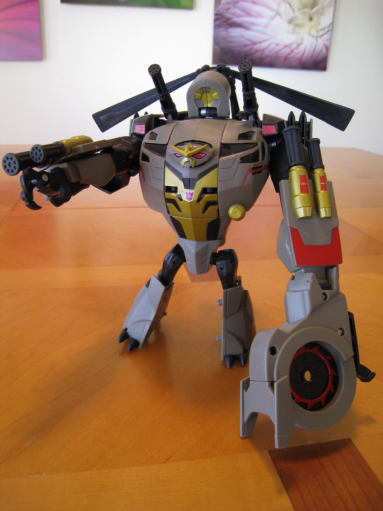 Blackout - Robot mode | Blackout is a voyager class toy from… | Flickr