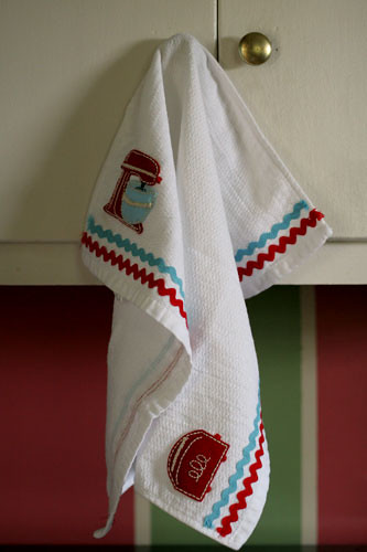 Retro tea towel | by Crafty Daisies