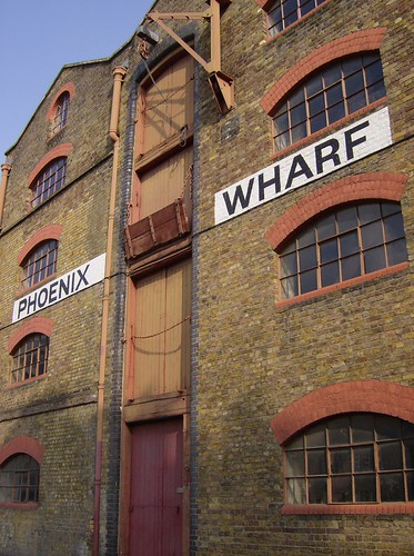 Wapping - Phoenix Wharf | by annetje1