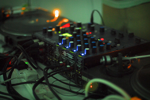 Grok En Avant @ The Future Gallery | by WhiteLabelUK