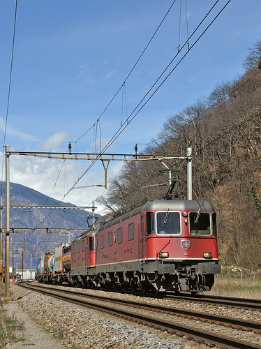 railroad switzerland ticino railway trains svizzera bahn mau freighttrain ferrovia treni gotthard re66 gottardo nikond90 guterzuge