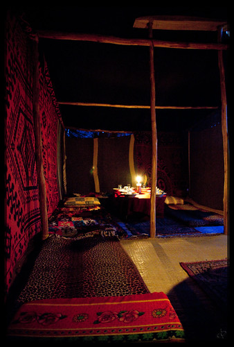 dinner candle tent canvas morocco carpets candlelit erg merzouga ergchebbi chebbi dopplr:explore=cxp1