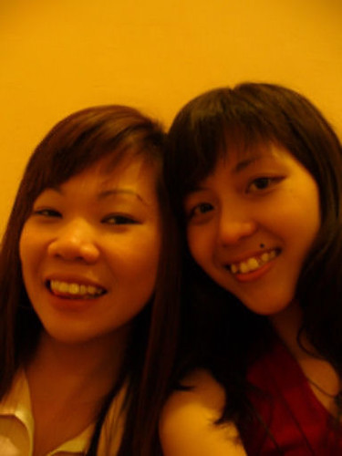 P1000501 angie n me | TLL Chalet 5th Apr 07! | y_light27 | Flickr