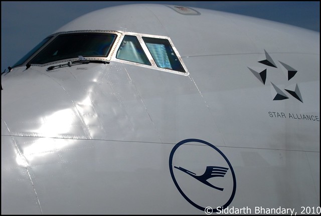 Lufthansa Boeing 747-400 up close