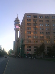 Torre de Entel desde la Plaza de la Ciudadanía