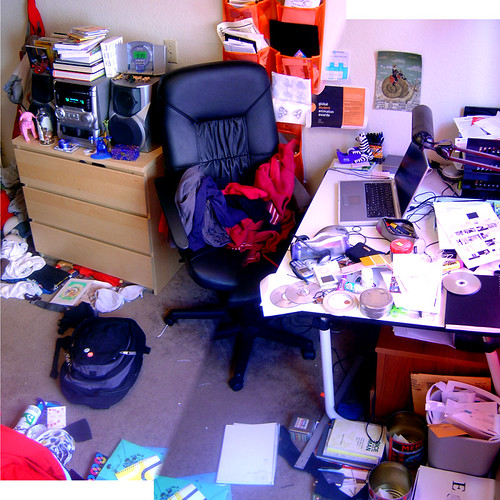 work space | this is my room. it's a mess. I've never used t… | Flickr