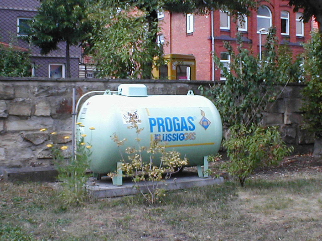 Progas | Gas-Tank in Heuers Garten. | Ma Vo | Flickr