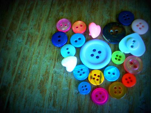 heart buttons by bellejune
