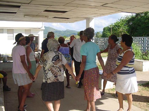 geotagged dancing cuba caribbean clinic seniors socialize seniorcitizens caribbeanisland carpefeline castroscuba geo:lon=82294121 geo:lat=22691003