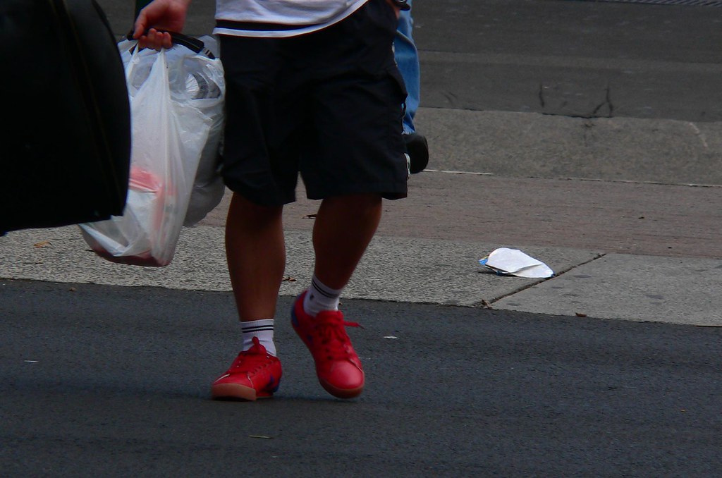Red Street Shoes | On a street in Sydney, a pair of red shoe… | Flickr