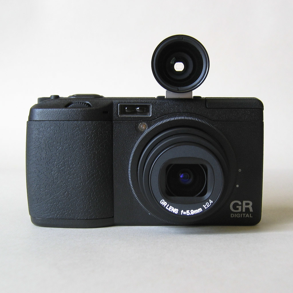 GRD/GX100 Performance in low light levels - Mirrorless Digital Cameras ...