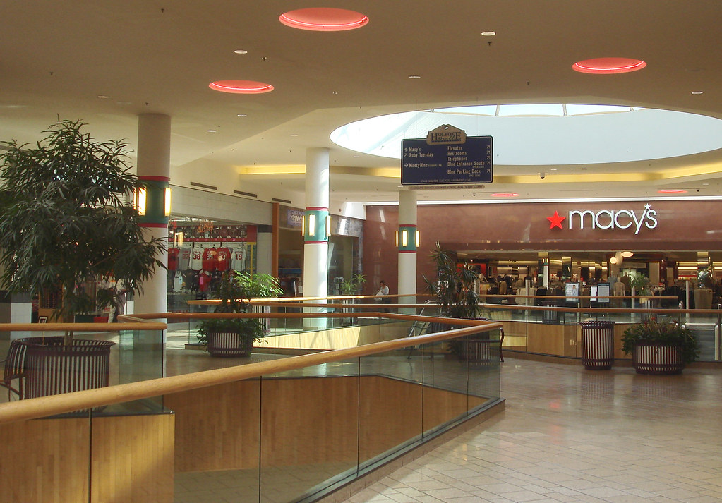 Macy*s Court at Holyoke Mall The Caldor Rainbow Flickr