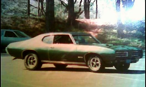 Vintage 70s photo of Deron's 69 GTO