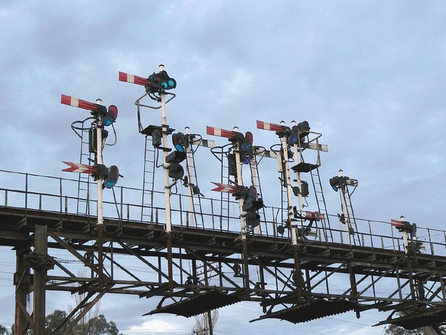 semaphore gantry