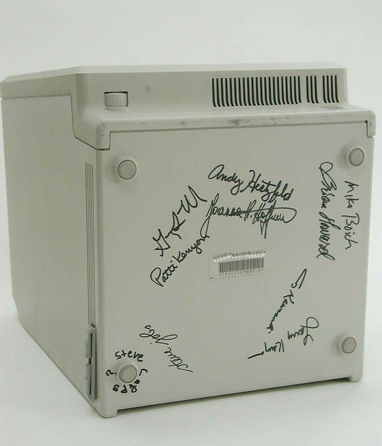 unique Mac Plus with signatures